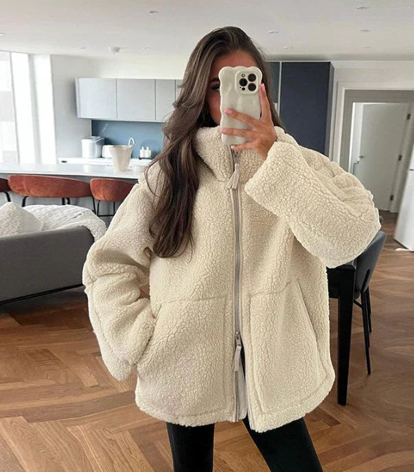 Luxuriöser Woll-Oversize-Mantel Für Damen