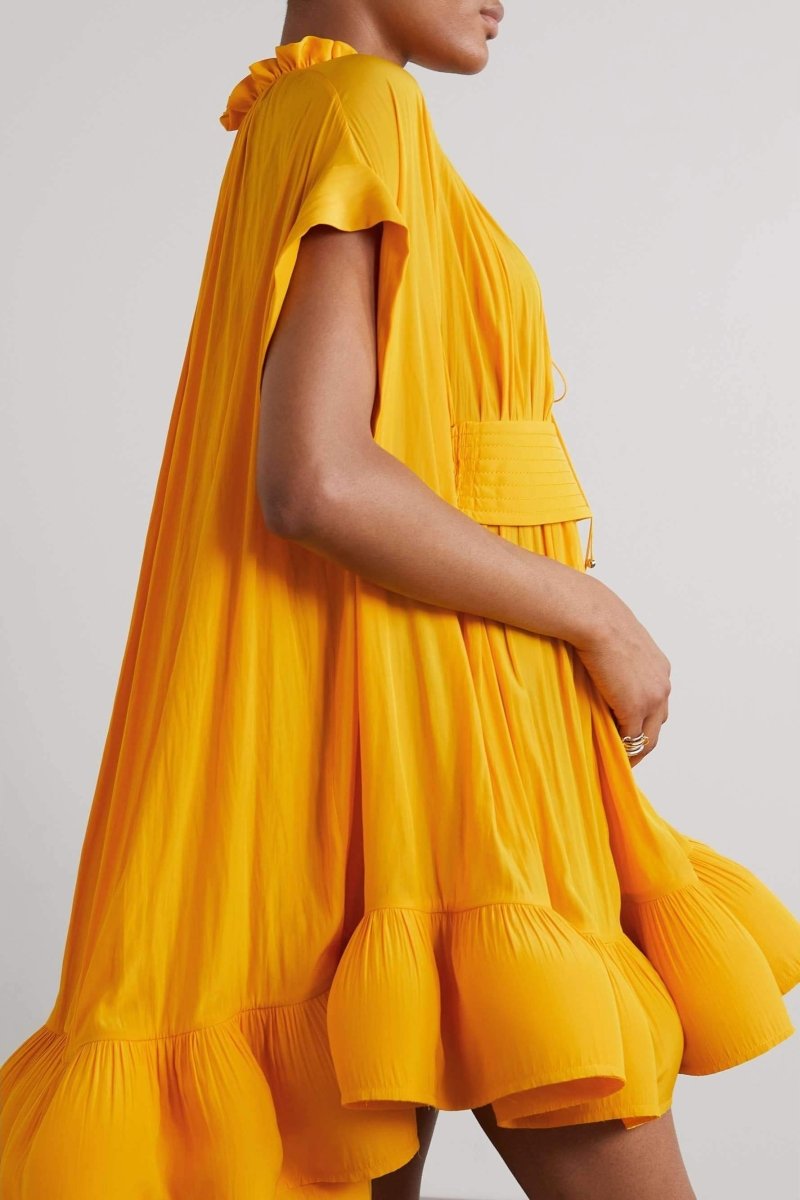 Elegantes Minikleid Mit Cape-Effekt