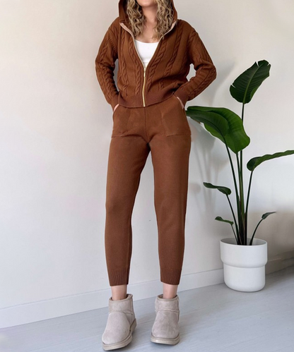 Zweiteiliger Anzug – Gestrickte Kapuzenjacke Und Hose