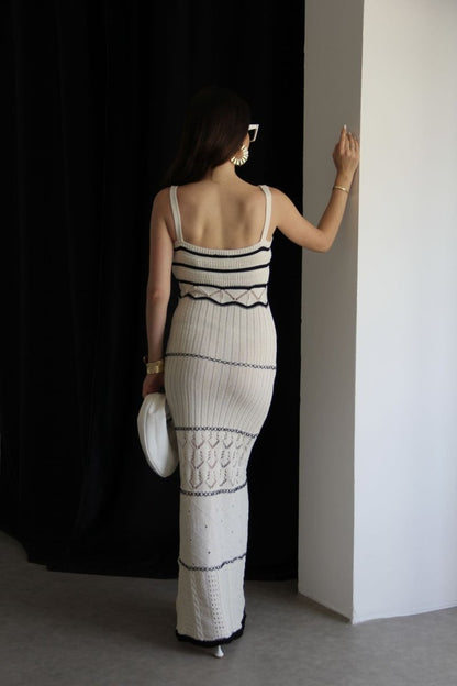 Gestricktes Maxikleid Mit Schlitz Und Cut-Out-Detail