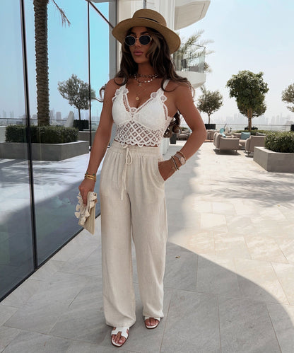 Stylisches Crop Top Mit Spitzendetail