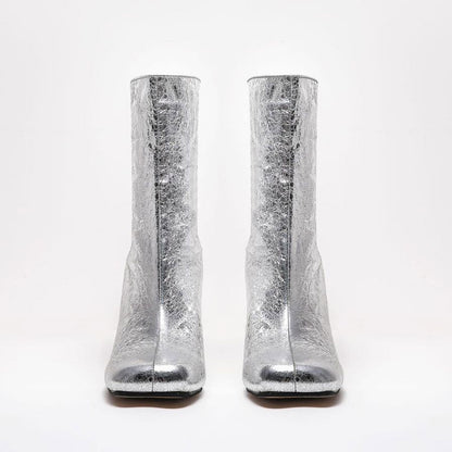 Silberne Stiefel Mit Hohem Absatz Und Quadratischer Zehenpartie Mit Glänzenden Metallic-Details