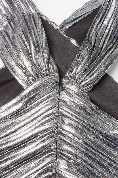 Metallic-Maxikleid Mit Überkreuztem Neckholder