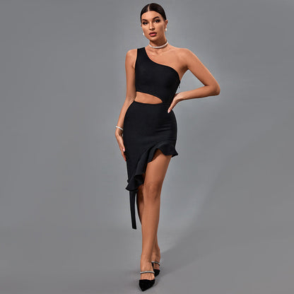 Asymmetrisches Bandage-Kleid Mit One-Shoulder-Trägern, Schlitzen Und Cut-Out-Details