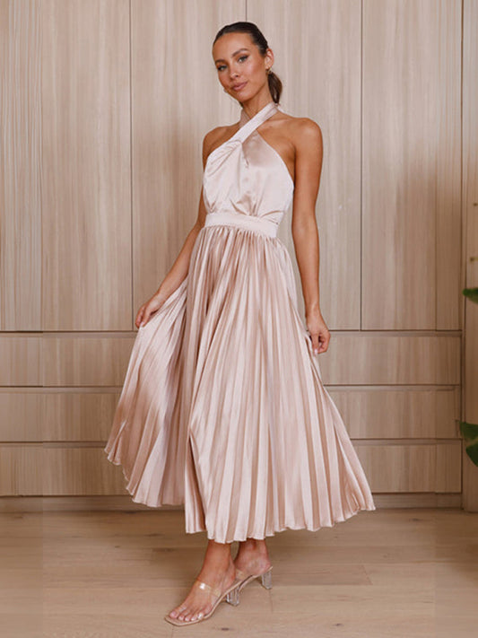 Elegantes Besticktes Neckholder-Midikleid