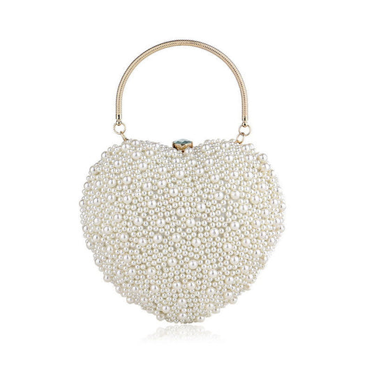 Beige Herzförmige Tasche Mit Luxuriösen Kunstperlen Und Kristalldetails