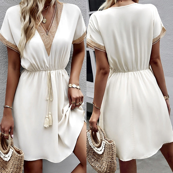 Elegantes Minikleid Mit Halben Ärmeln