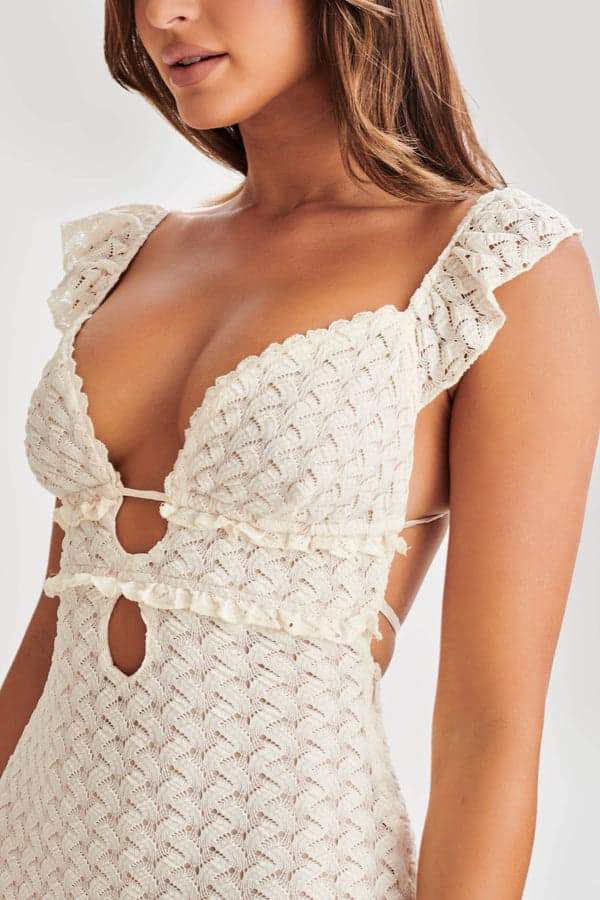 Maxikleid Aus Strick Mit Rüschen Und Cut-Outs