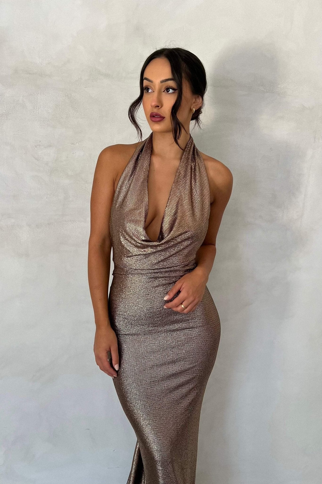 Neckholder-Maxikleid Mit Rückenfreiem Schnitt