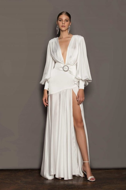 Maxikleid Mit V-Ausschnitt, Gürtel Und Schlitz