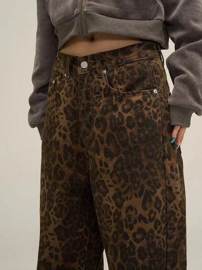 Stylisches Design Jeans Mit Leopardenmuster