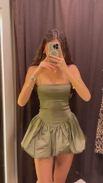 Elegantes Minikleid Mit Dünnen Trägern