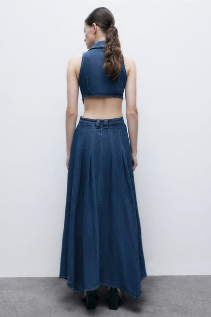 Ärmelloses, Tief Ausgeschnittenes Maxikleid Mit Schlitz