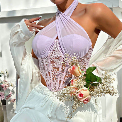 Stylisches lila Blumenspitze Kreuz-Halter-Top