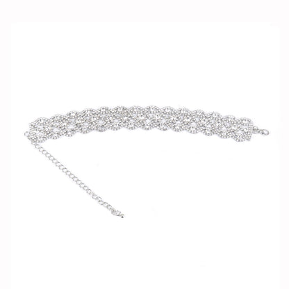 Choker-Halskette Mit Glänzendem Strass-Detail Und Geschwollenen Ketten - Silber
