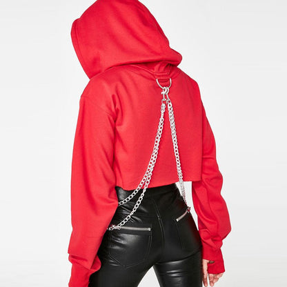 Rotes Crop-Top Mit Langen Ärmeln Und Kapuze Und Metallic-Kette, Schulterfrei