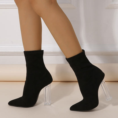 Stilvolle Schwarze Wildlederschuhe Mit Transparentem Blockabsatz Und Spitzer Zehenpartie