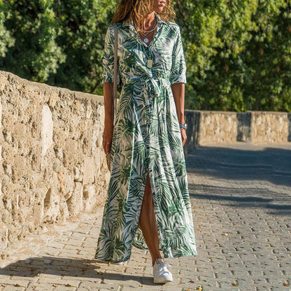 Sommer-Maxikleid Mit Blattmuster