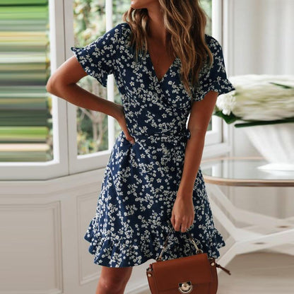 Elegantes Midikleid Mit Kurzen Ärmeln Und V-Ausschnitt
