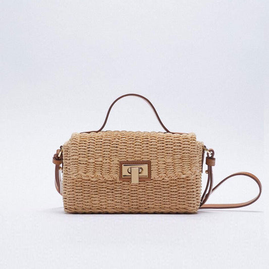 Braune Tasche Aus Kunstleder Mit Detailliertem Strickdesign Für Den Urlaub