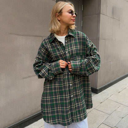 Langes Oversize-Karohemd Mit Retro-Kragen Und Knopfleiste
