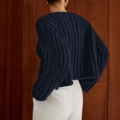 Retro-Cardigan Mit Rundhalsausschnitt Und Goldenen Knöpfen, Langen Ärmeln Und Dickem Zopfmuster