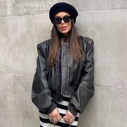 Bomberjacke Aus Kunstleder İm Retro-Stil Mit Vertikalem Kragen, Reißverschluss Und Langen Ärmeln